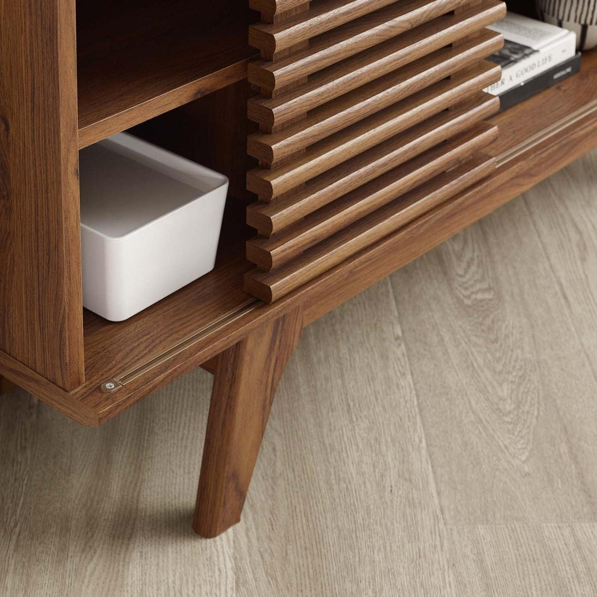 Mid-Century Modern Corner Media TV Stand M2933